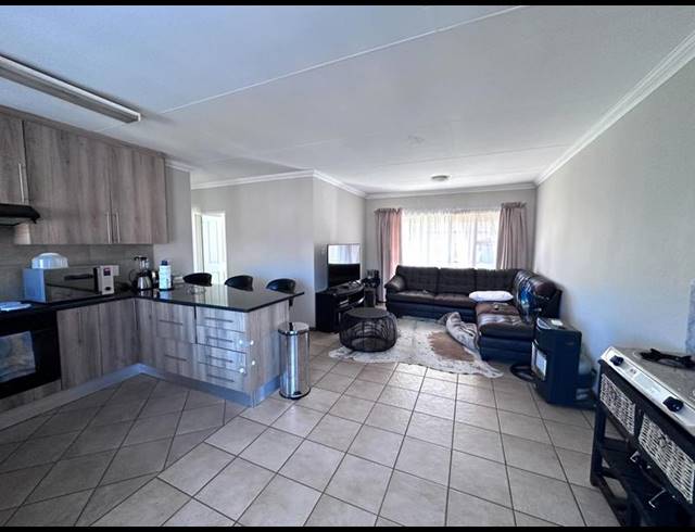 3 BEDROOM APARTMENT FOR SALE IN ANNLIN